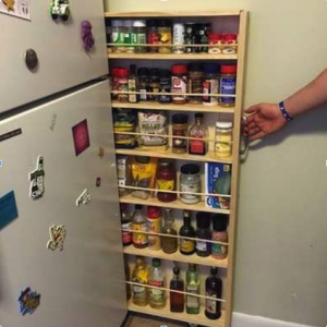 Roll out DIY kitchen rack
