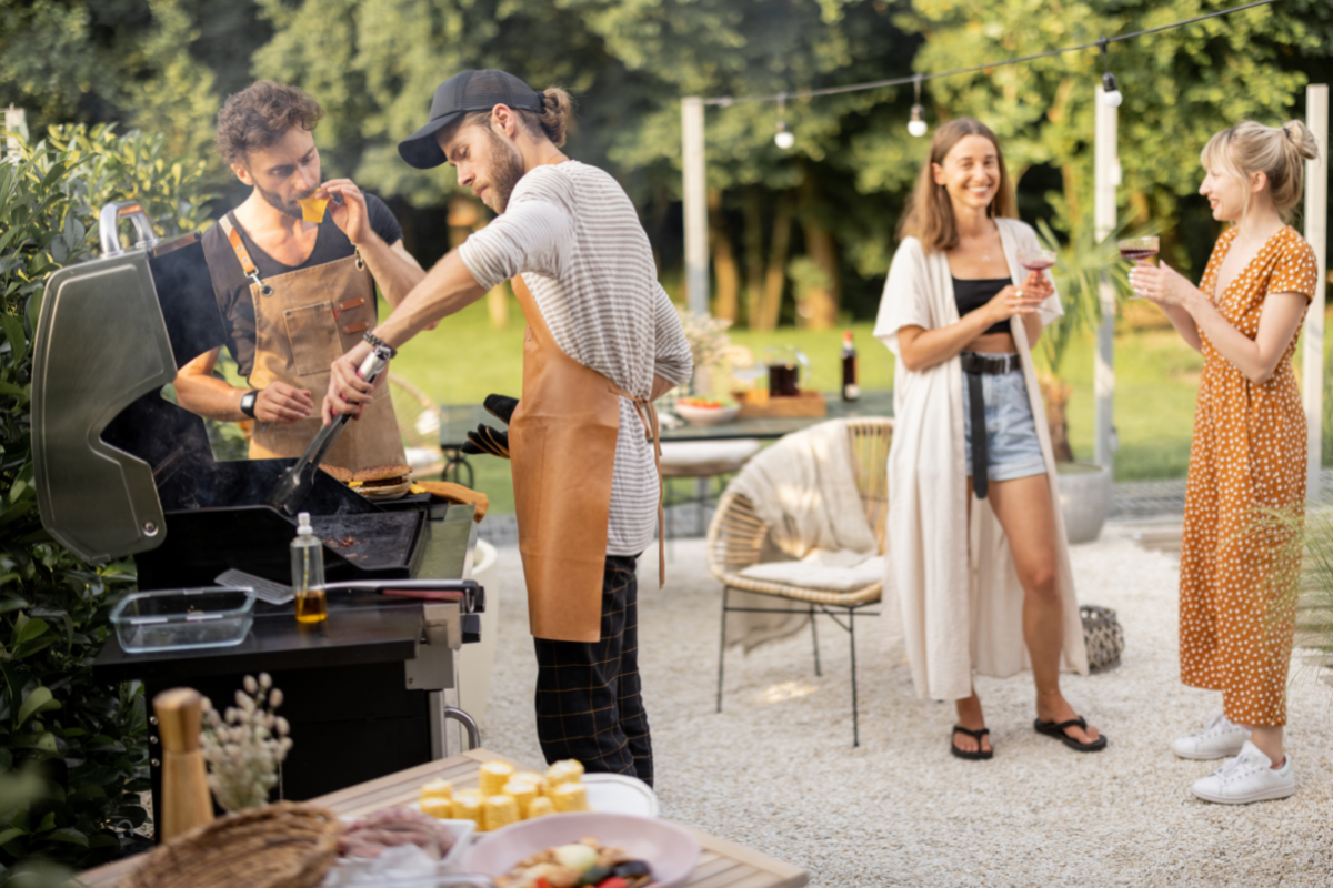 10 Ways To Prepare Your Summer Outdoor Entertaining Area